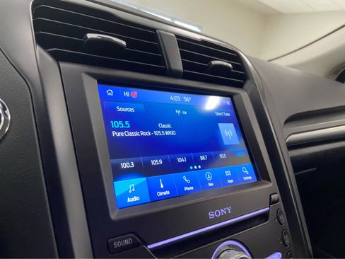 Used 2020 Ford Fusion Titanium image 20