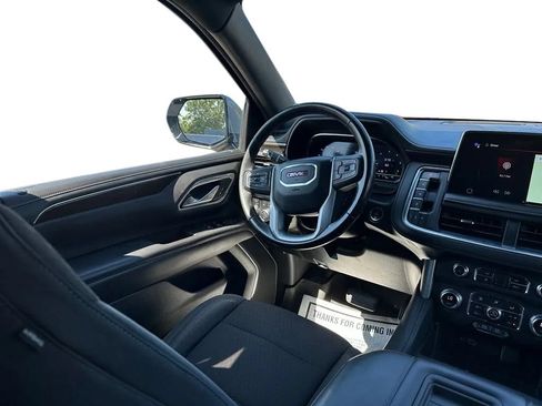 Used 2022 GMC Yukon XL SLE w/ Gmc Pro Safety Plus Package AWD/4WD image 37