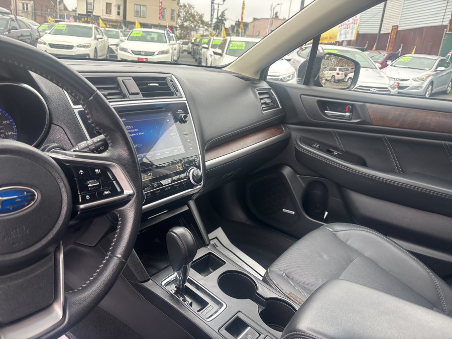 Used 2019 Subaru Outback 2.5i Limited AWD/4WD image 20