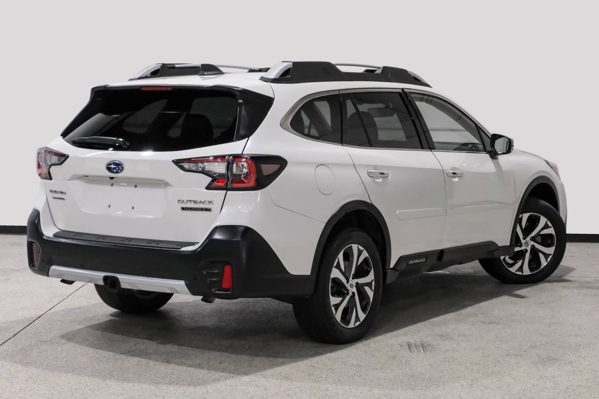 Used 2021 Subaru Outback Touring XT AWD/4WD image 6