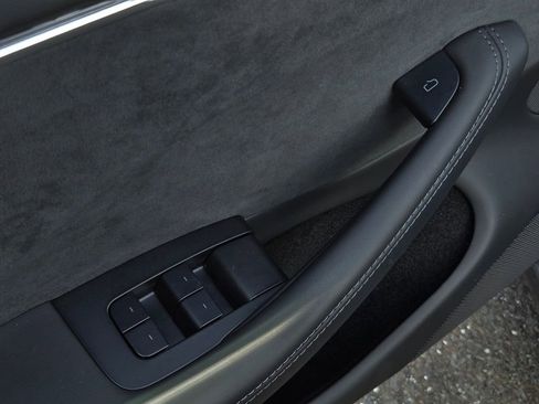 Used 2024 Tesla Model 3 Performance image 13