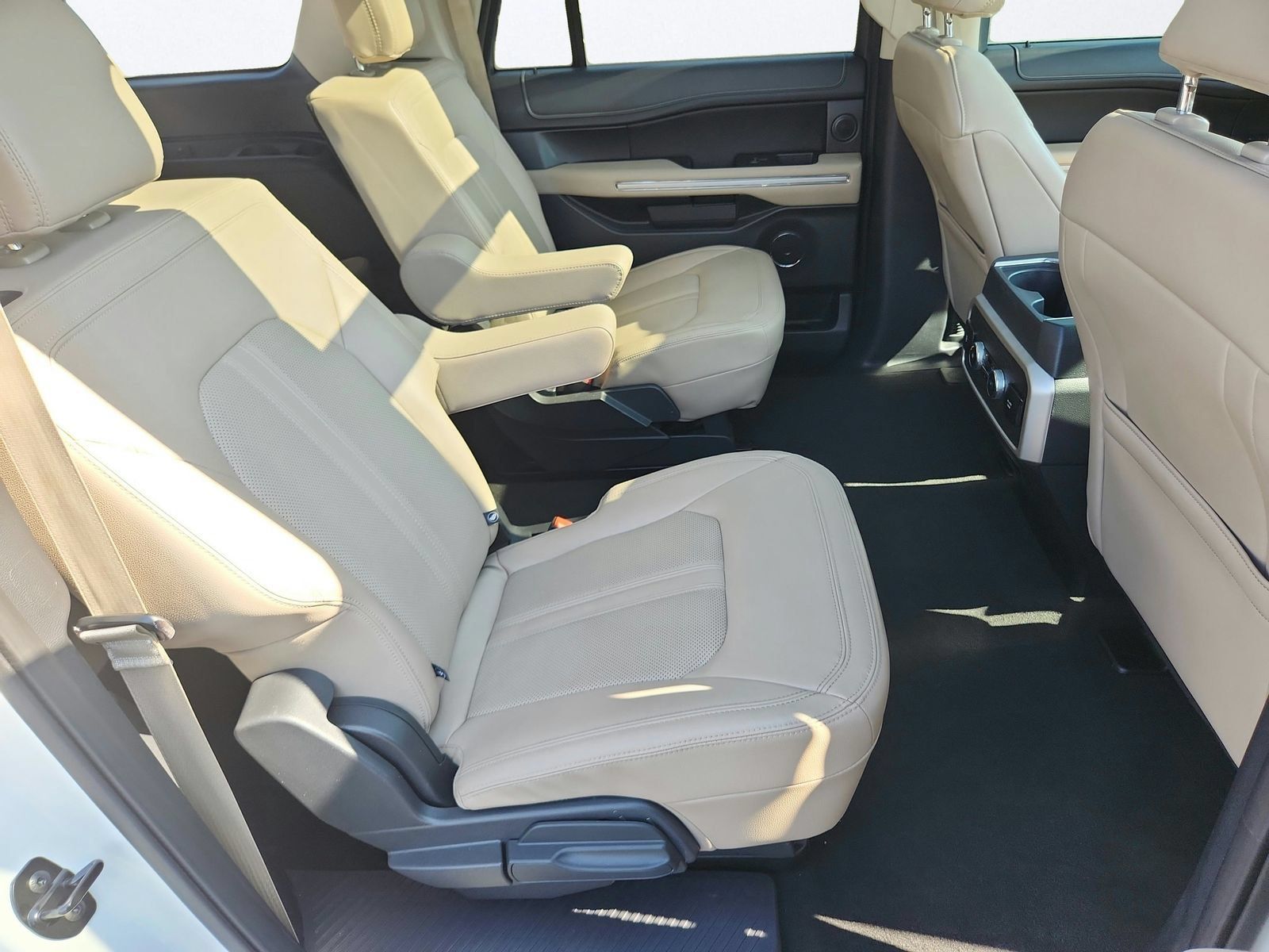 Used 2023 Ford Expedition Max Limited AWD/4WD image 31