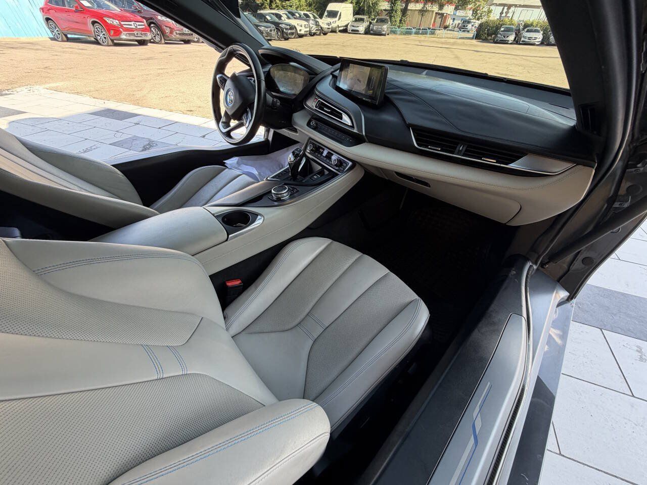 Used 2015 BMW i8 AWD/4WD image 29