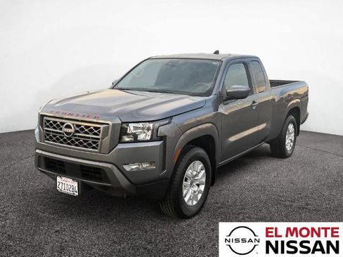 Certified 2022 Nissan Frontier SV image 1