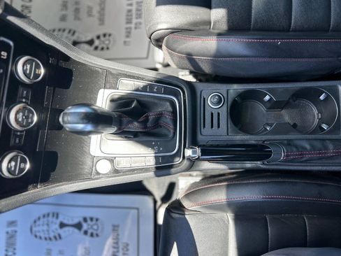 Used 2017 Volkswagen GTI Autobahn FWD image 14