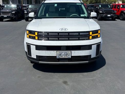 Used 2025 Hyundai Santa Fe SEL image 6