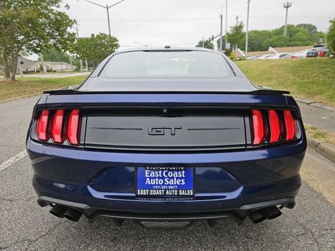 Used 2019 Ford Mustang GT w/ Black Accent Package RWD image 5
