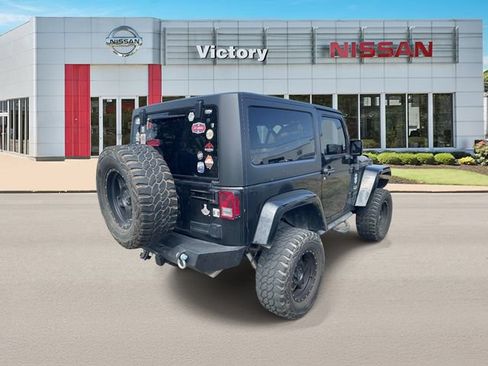 Used 2015 Jeep Wrangler Sahara w/ Connectivity Group AWD/4WD image 5