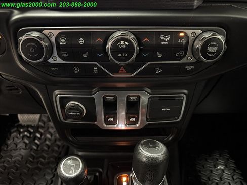 Used 2018 Jeep Wrangler Sport AWD/4WD image 12