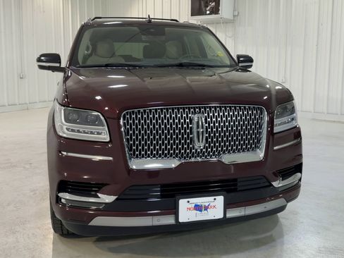 Used 2021 Lincoln Navigator L Reserve w/ Luxury Package image 4
