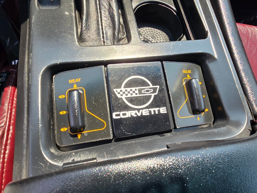Used 1993 Chevrolet Corvette Convertible RWD image 10