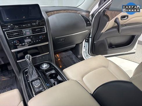 Used 2024 INFINITI QX80 Premium Select w/ All-Season Package image 25