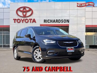 Used 2024 Chrysler Pacifica Touring-L