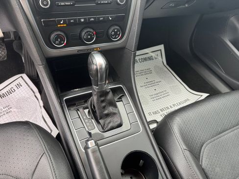 Used 2014 Volkswagen Passat 1.8T S image 26