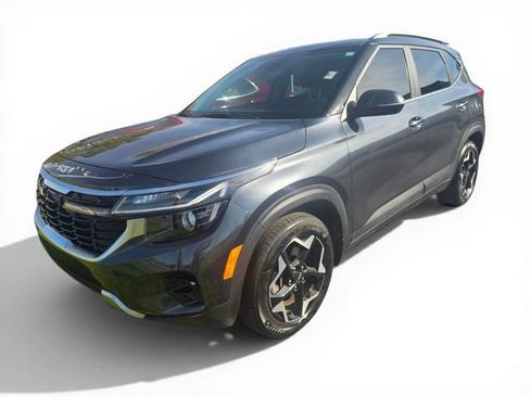 Used 2024 Kia Seltos EX image 7