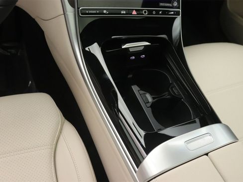 New 2026 Mercedes-Benz C 300 Sedan image 7