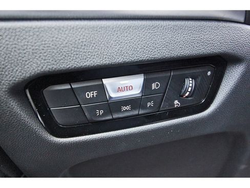 Used 2025 BMW 330i Sedan RWD image 22