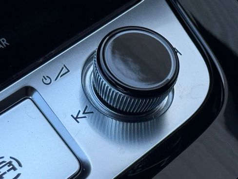 Certified 2024 Audi RS Q8 4.0T w/ Black Optic Package image 46