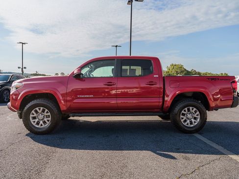 Used 2019 Toyota Tacoma SR5 RWD image 4