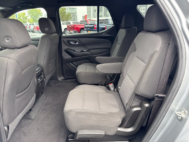 Used 2023 Chevrolet Traverse LT AWD/4WD image 24