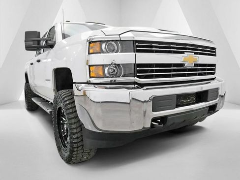 Used 2018 Chevrolet Silverado 3500 W/T w/ WT Fleet Convenience Package AWD/4WD image 39