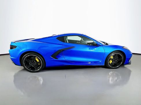 Used 2025 Chevrolet Corvette Stingray Preferred Cpe w/ 2LT RWD image 8