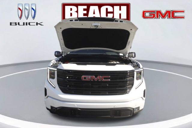 Used 2025 GMC Sierra 1500 Elevation w/ Preferred Package AWD/4WD image 9