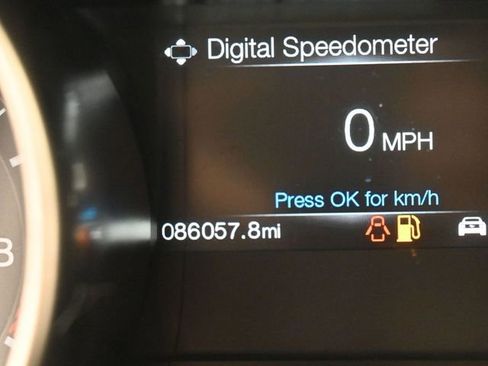 Used 2016 Ford Mustang Shelby GT350 w/ Technology Package RWD image 14