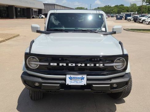 Certified 2026 Ford Bronco Outer Banks AWD/4WD image 2