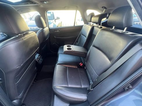 Used 2015 Subaru Outback 2.5i Limited AWD/4WD image 32