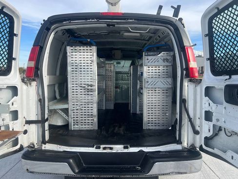 Used 2014 Chevrolet Express 2500 image 14