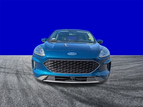 Used 2020 Ford Escape SE image 9