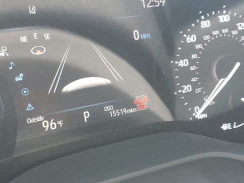 Used 2025 Toyota Sienna XLE FWD image 24