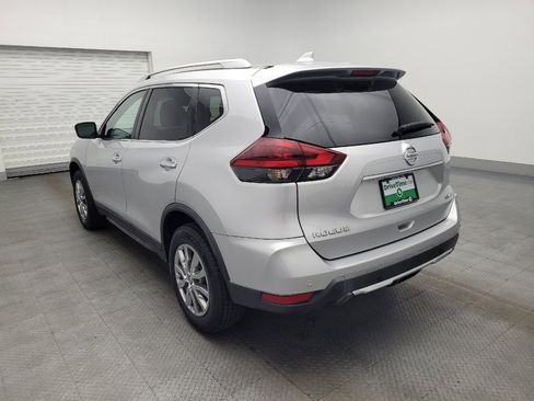 Used 2019 Nissan Rogue SV image 5