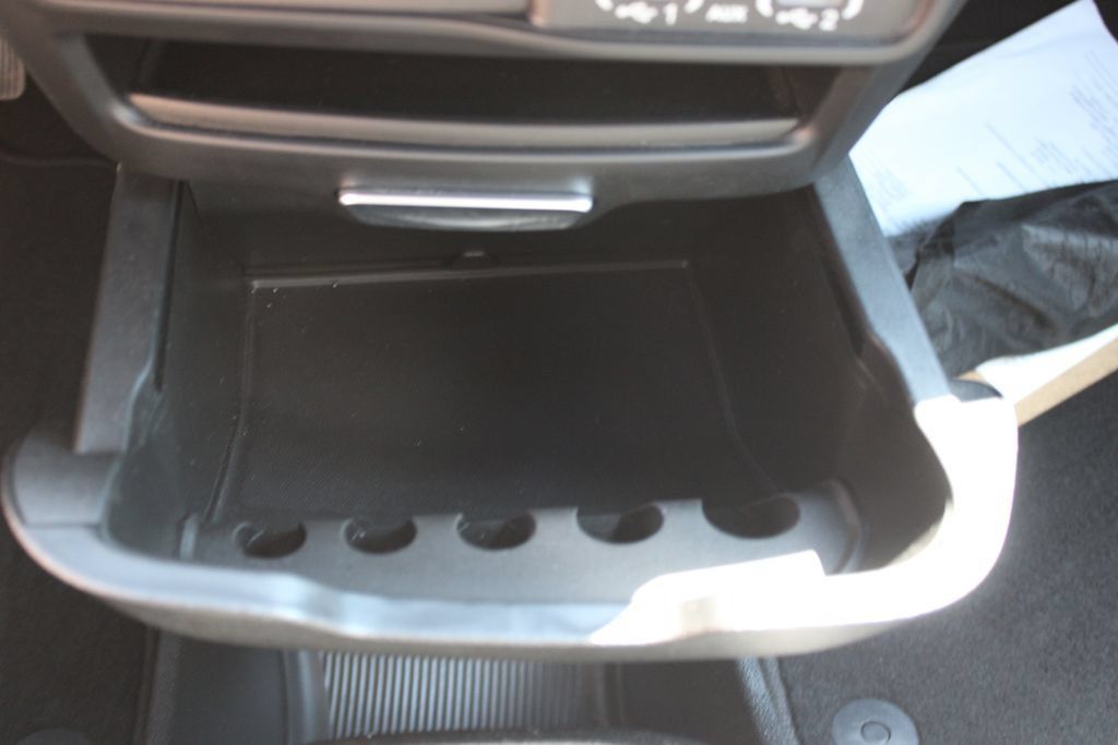 Used 2025 Chrysler Pacifica Select FWD image 42