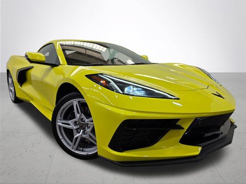 Used 2021 Chevrolet Corvette Stingray Premium Cpe w/ Z51 Performance Package RWD image 6