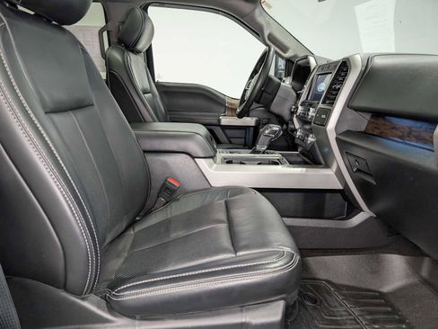 Used 2019 Ford F150 Lariat w/ Equipment Group 502A Luxury AWD/4WD image 45