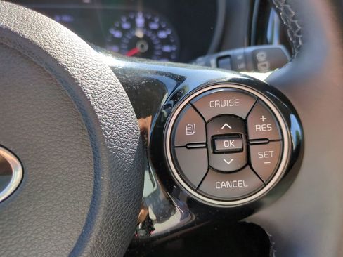 Used 2021 Kia Soul EX FWD image 24