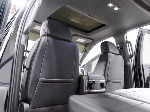 Used 2024 GMC Sierra 2500 Denali w/ Denali Reserve Package image 31