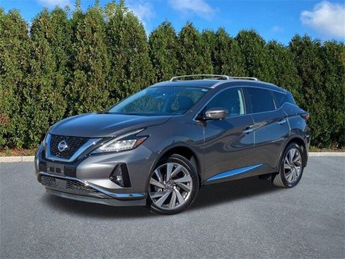 Used 2021 Nissan Rogue SV image 1