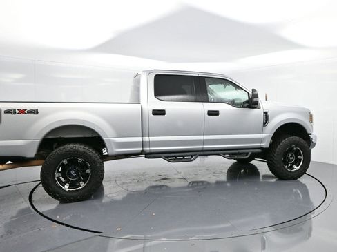 Used 2018 Ford F250 XLT AWD/4WD image 8
