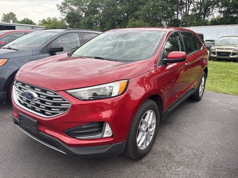 Used 2022 Ford Edge SEL w/ Convenience Package AWD/4WD image 2