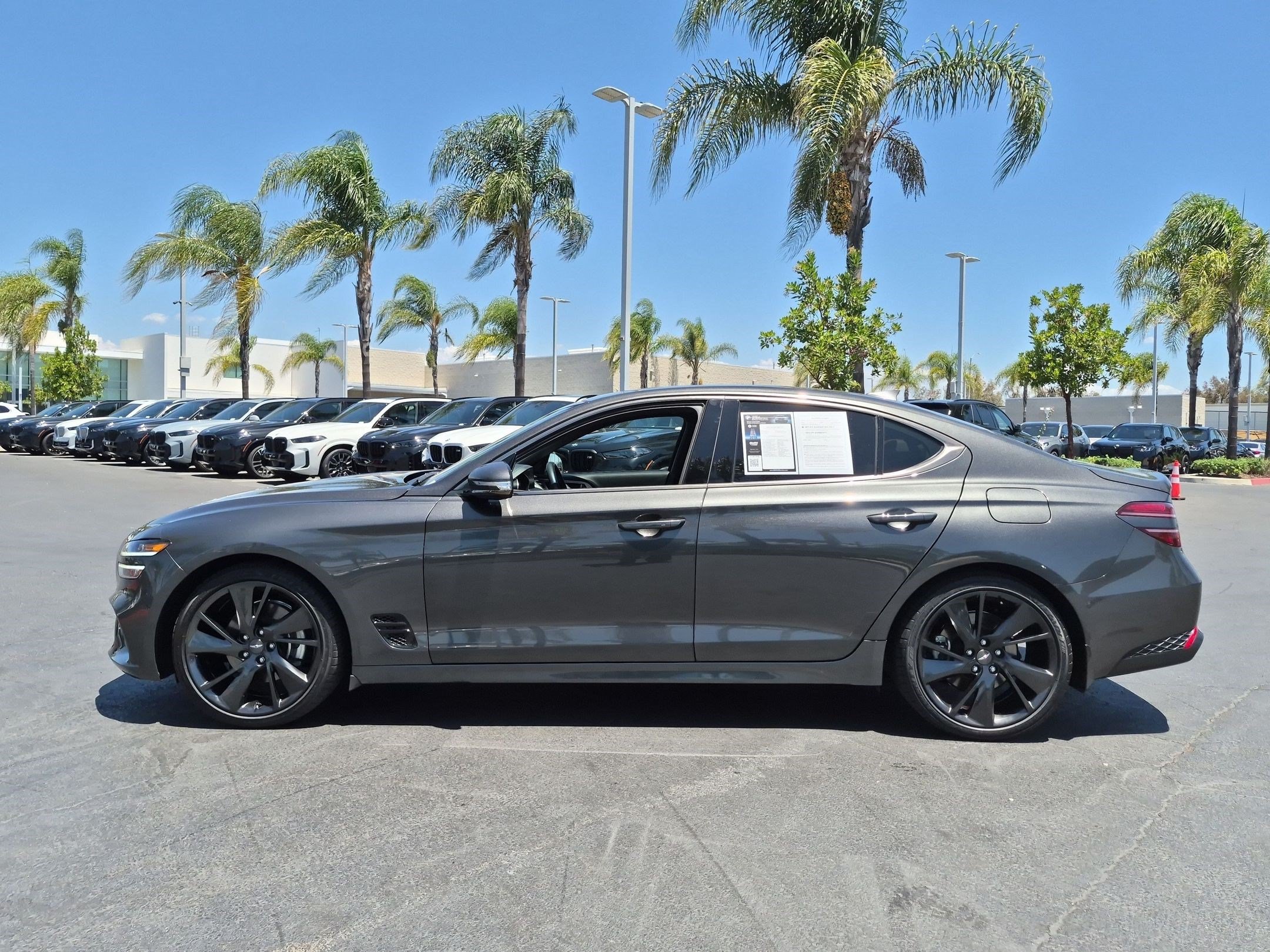 Used 2023 Genesis G70 2.0T image 7