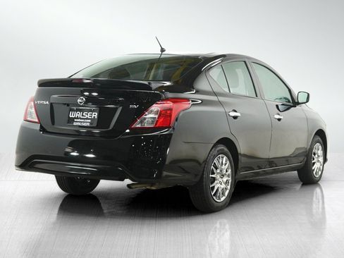 Used 2019 Nissan Versa SV FWD image 5