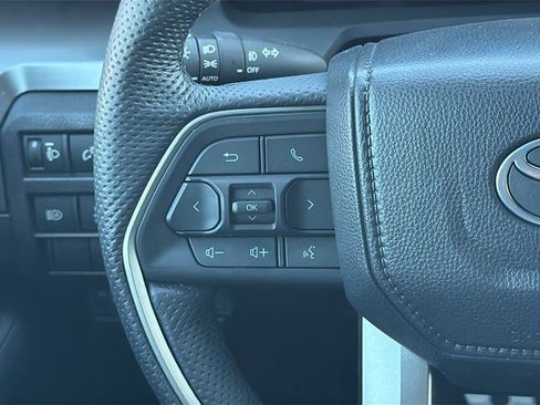 Used 2024 Toyota Tacoma TRD Sport image 18