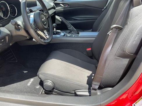Used 2025 MAZDA MX-5 Miata Sport RWD image 9