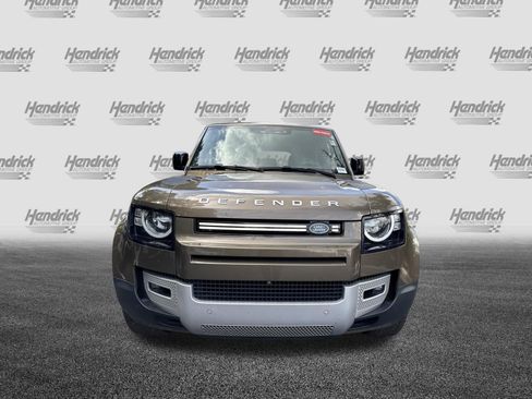 Used 2023 Land Rover Defender 110 S AWD/4WD image 3