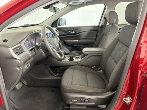 Certified 2023 GMC Acadia SLE w/ Driver Convenience Package image 6