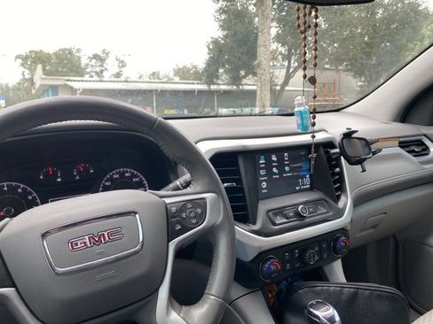 Used 2018 GMC Acadia SLE w/ LPO, Protection Package image 10