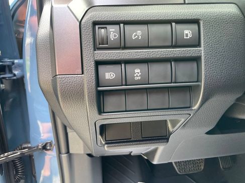 New 2026 Toyota 4Runner SR5 AWD/4WD image 18